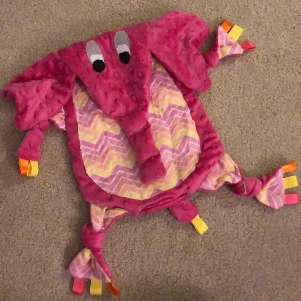 Elephant taggie blanket